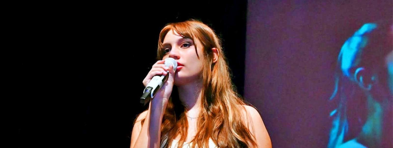 Aluna do CAM, Felícia Cardoso, é convidada para abrir show de grande artista brasileiro